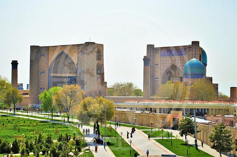 800px Mosque Bibi Khanum (5)